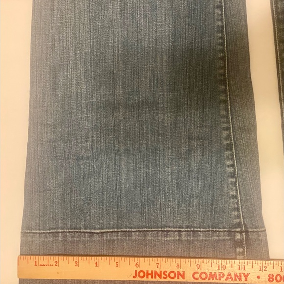 Mossimo Supply Co Extra Wide Jeans Low Rise Juniors 7 Light Blue Wash Distressed - Picture 14 of 14